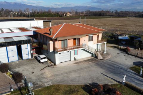Villa a Castello di Godego, Treviso, Castello di Godego - € 680.000 | Ref: CV25019 - foto 12