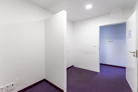 L'establiment comercial a Evora, Evora, Evora - € 1.500/mes | Ref: 2314 - foto 9
