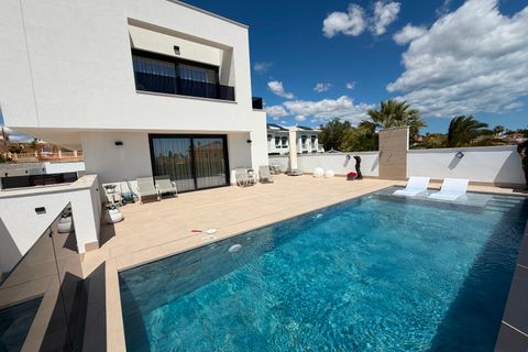 Villa i Ciudad Quesada, Alicante, Ciudad Quesada - € 1.050.000 | Ref: LFXA-111 - foto 4