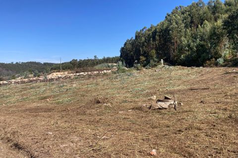 Helårsgrund i Penafiel, Porto, Penafiel - € 125.000 | Ref: C0393-01345 - foto 1