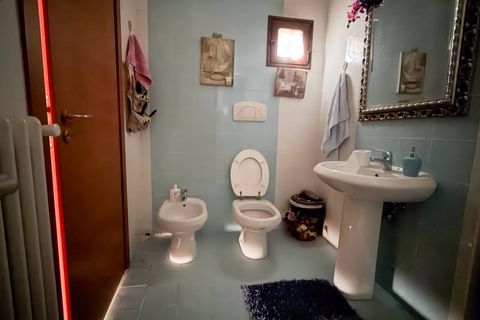 Villa a Monte Sant'Angelo, Foggia, Monte Sant'Angelo - € 55.000 | Ref: LARGO TOTILA - foto 8
