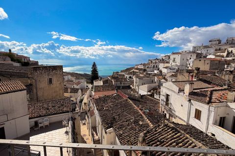 Villa a Monte Sant'Angelo, Foggia, Monte Sant'Angelo - € 55.000 | Ref: LARGO TOTILA - foto 9