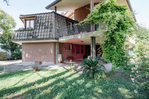Villa a Rimini, Rimini, Rimini - € 670.000 | Ref: S-C2-029 - foto 2
