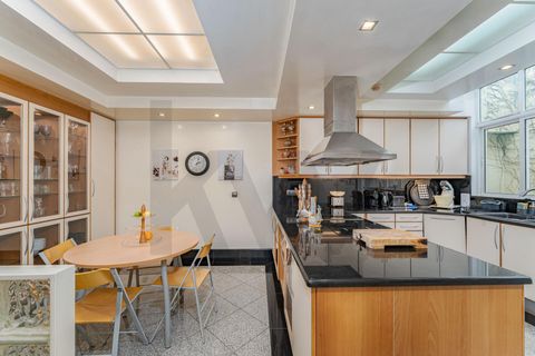 Byhus i Funchal, Madeira, Funchal - € 894.500 | Ref: KWPT-021711 - foto 9