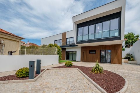 Villa i Cascais, Lisbon, Cascais - € 2.390.000 | Ref: CB01-0646 - foto 1