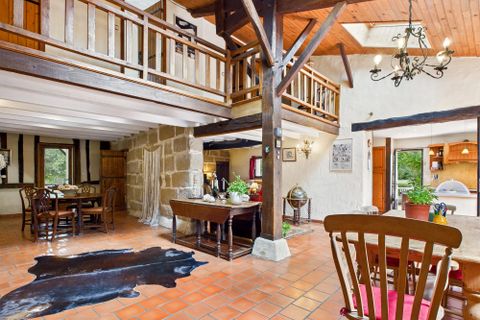 Villa a Lauzun, Lot-et-Garonne, Lauzun - € 477.000 | Ref: BVI82712 - foto 11
