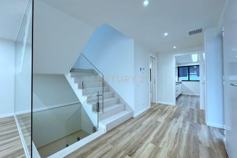 Villa i Carcavelos, Lisbon, Carcavelos - € 1.700.000 | Ref: C0283-01132 - foto 4