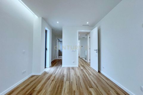 Villa i Carcavelos, Lisbon, Carcavelos - € 1.700.000 | Ref: C0283-01132 - foto 11
