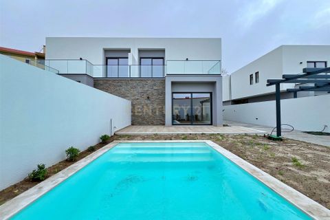 Villa i Carcavelos, Lisbon, Carcavelos - € 1.700.000 | Ref: C0283-01132 - foto 19