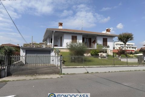 Villa a Rovato, Brescia, Rovato - € 420.000 | Ref: Rov.023.CFJ - foto 2