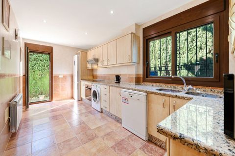 Villa i Marbella, Malaga, Marbella - € 1.399.000 | Ref: R4954378 - foto 11