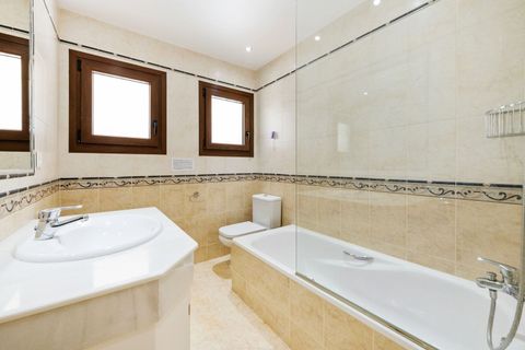 Villa i Marbella, Malaga, Marbella - € 1.399.000 | Ref: R4954378 - foto 13