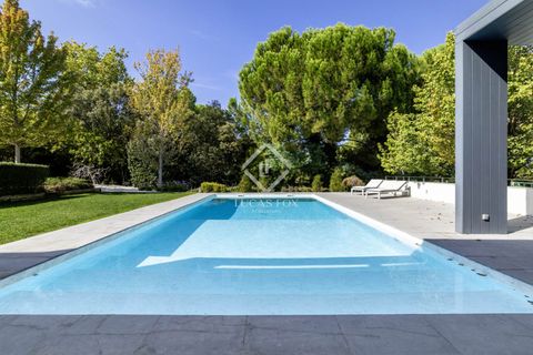 Villa a Boadilla Del Monte, Madrid, Boadilla Del Monte - € 2.980.000 | Ref: POZ60439 - foto 3