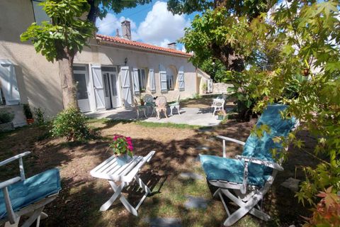Villa i Saint-Estephe, Gironde, Saint-Estephe - € 188.495 | Ref: 420123CBUR - foto 1