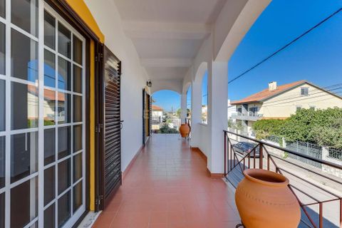 Villa i Seixal, Setubal, Seixal - € 670.000 | Ref: C0222-06539 - foto 20