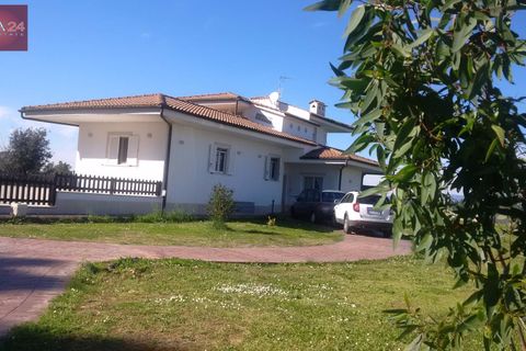 Villa a Latina, Latina, Latina - € 395.000 | Ref: 1404 - foto 2