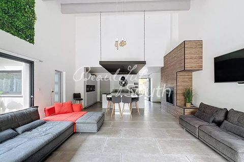 Villa a Vinca, Pyrenees-Orientales, Vinca - € 498.000 | Ref: DH1156 - foto 9
