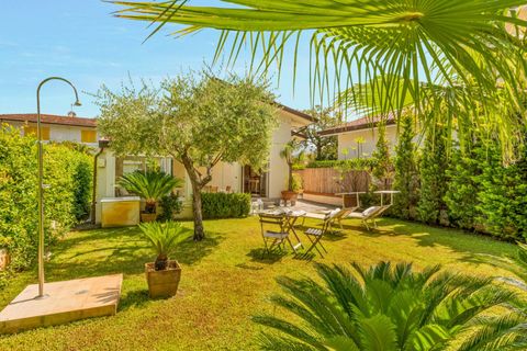 Villa a Forte dei Marmi, Lucca, Forte dei Marmi - € 18.000/mes | Ref: CBI082-1110-129686 - foto 24