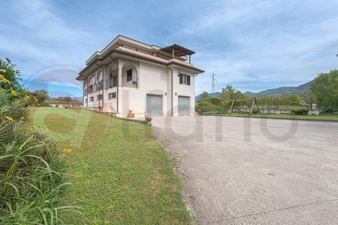 Villa a Cassino, Frosinone, Cassino - € 350.000 | Ref: AC99-149-1669 - foto 4