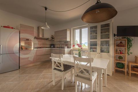 Villa a Cassino, Frosinone, Cassino - € 350.000 | Ref: AC99-149-1669 - foto 19