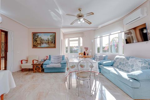Villa i Playa Flamenca, Alicante, Playa Flamenca - € 555.000 | Ref: P8290 - foto 2