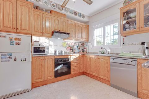 Villa i Playa Flamenca, Alicante, Playa Flamenca - € 555.000 | Ref: P8290 - foto 10