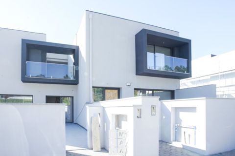 Villa i Lobao, Aveiro, Lobao - € 440.000 | Ref: OAZ4227 - A - foto 1