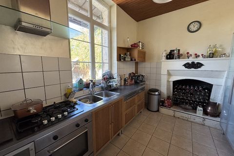 Villa i Chalais, Charente, Chalais - € 298.000 | Ref: 167 - foto 3