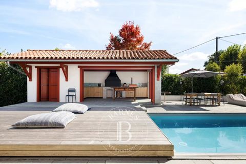 Villa a Larressore, Pyrenees-Atlantiques, Larressore - € 1.800.000 | Ref: M1767 - foto 4