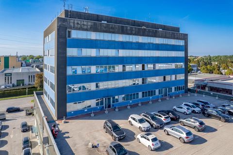 L'establiment comercial a Padua, Padua, Padua - € 2.700/mes | Ref: VBB50 - foto 2
