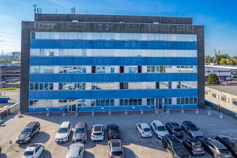 L'establiment comercial a Padua, Padua, Padua - € 2.700/mes | Ref: VBB50 - foto 4
