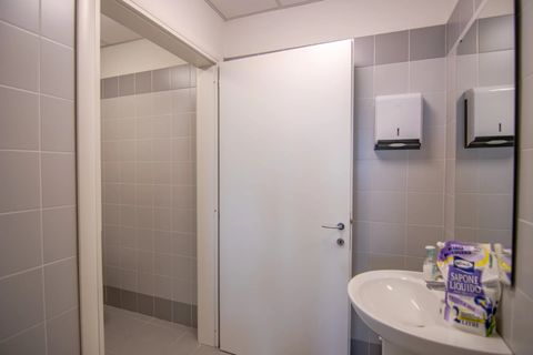 L'establiment comercial a Padua, Padua, Padua - € 2.700/mes | Ref: VBB50 - foto 13
