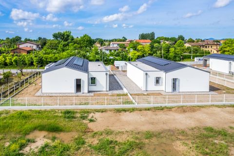 Villa i Legnaro, Padua, Legnaro - € 400.000 | Ref: VMV108 - foto 3