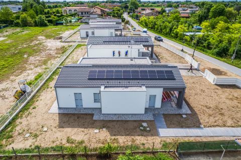 Villa i Legnaro, Padua, Legnaro - € 400.000 | Ref: VMV108 - foto 9