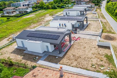 Villa i Legnaro, Padua, Legnaro - € 400.000 | Ref: VMV108 - foto 11