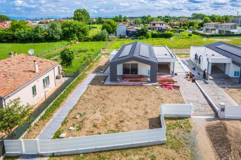 Villa i Legnaro, Padua, Legnaro - € 400.000 | Ref: VMV108 - foto 13