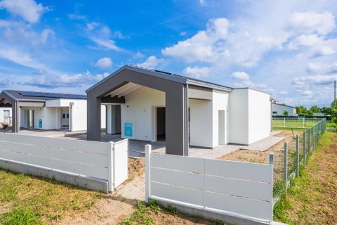 Villa i Legnaro, Padua, Legnaro - € 400.000 | Ref: VMV108 - foto 20