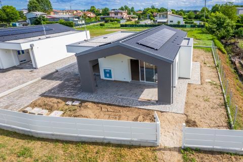 Villa i Legnaro, Padua, Legnaro - € 400.000 | Ref: VMV108 - foto 23