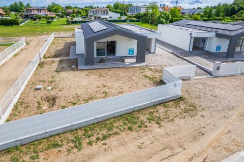 Villa i Legnaro, Padua, Legnaro - € 400.000 | Ref: VMV108 - foto 24