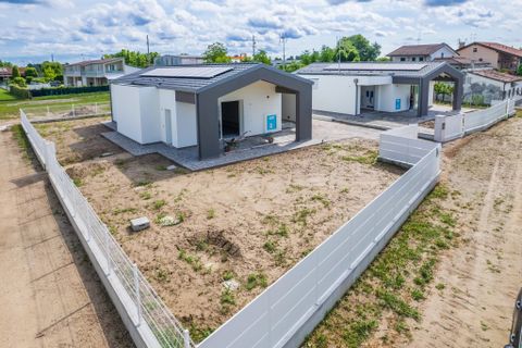 Villa i Legnaro, Padua, Legnaro - € 400.000 | Ref: VMV108 - foto 26