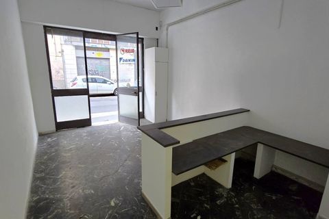 Erhvervsejendom i Bari, Bari, Bari - € 400/måned | Ref: LOCMILLE - foto 4