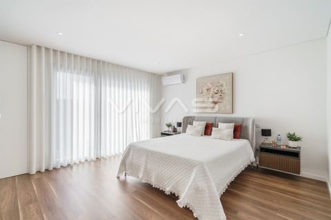 Villa i Guimaraes, Braga, Guimaraes - € 399.900 | Ref: 01-3723 - foto 19