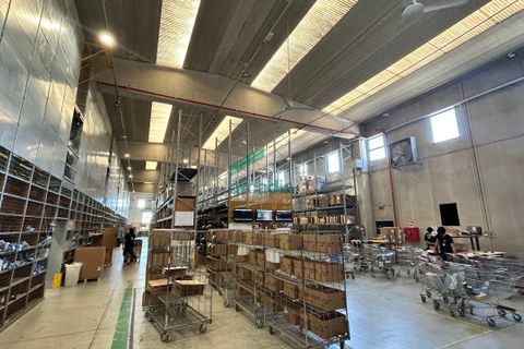 L'establiment comercial a Modugno, Bari, Modugno - € 3.100.000 | Ref: 11992/2025 - foto 6