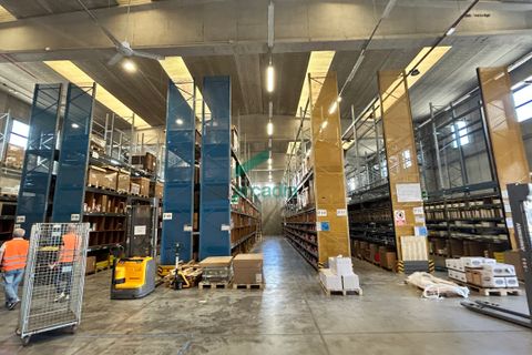 L'establiment comercial a Modugno, Bari, Modugno - € 3.100.000 | Ref: 11992/2025 - foto 7