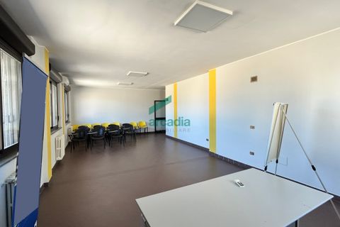 L'establiment comercial a Modugno, Bari, Modugno - € 3.100.000 | Ref: 11992/2025 - foto 22