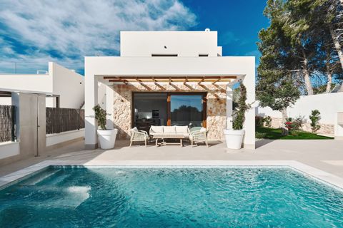 Villa i Cabo Roig, Alicante, Cabo Roig - € 760.000 | Ref: V-80255 - foto 1