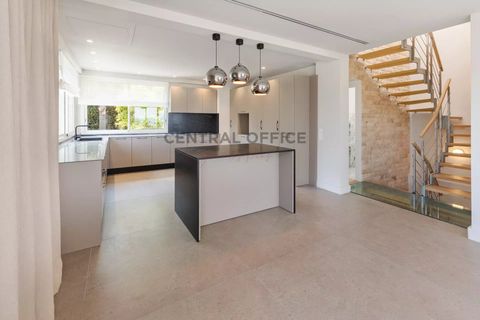 Villa i Antibes, Alpes-Maritimes, Antibes - € 3.990.000 | Ref: 86339581 - foto 4