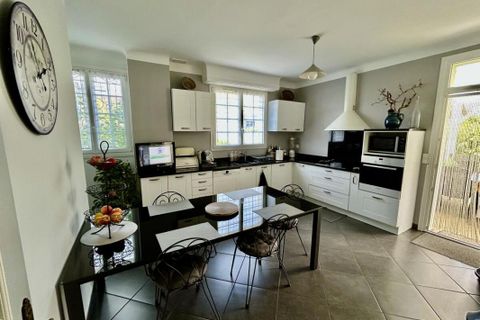 Villa i Pau, Pyrenees-Atlantiques, Pau - € 480.000 | Ref: 84600 - foto 21
