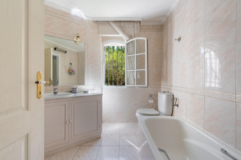Villa i Marbella, Malaga, Marbella - € 2.100.000 | Ref: BLXR-1171 - foto 9