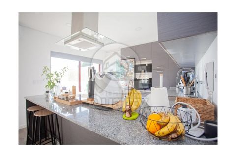 Villa a Palhais, Setubal, Palhais - € 510.000 | Ref: QRRV2063 - foto 11